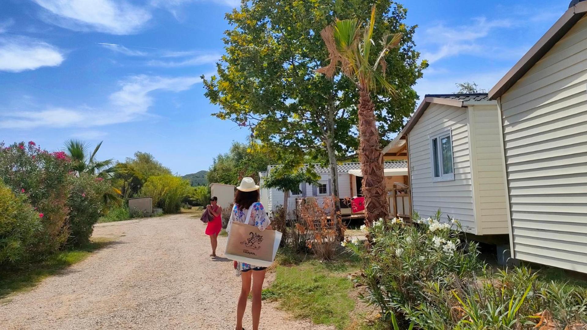 Camping Tikayan Felix De La Bastide Saint-Mitre-les-Remparts Exterior foto